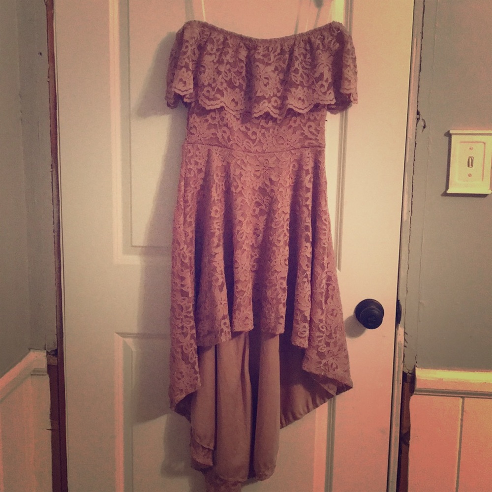 Off the shoulder lace mauve dress 👗